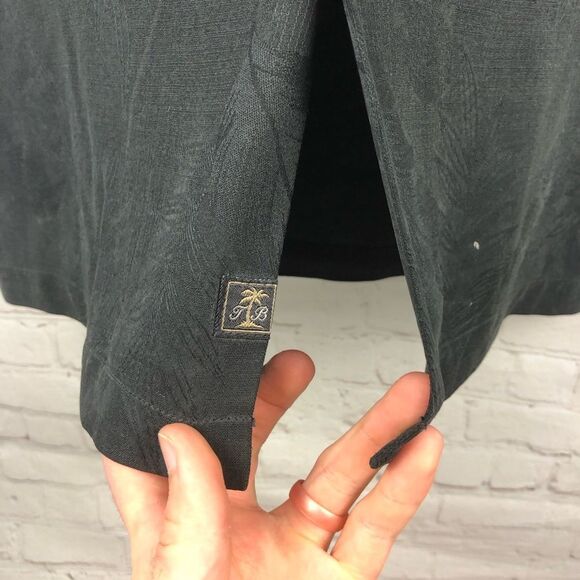 Tommy Bahama 100% Silk Black Hawaiian Button Up Men's Sz Large - Picture 7 of 12